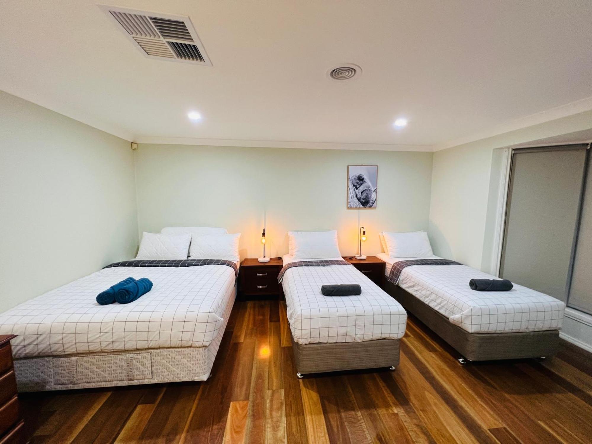 Spacious 6 Bedroom Holiday Home 15 Min Away From Melbourne Airport Sydenham Экстерьер фото