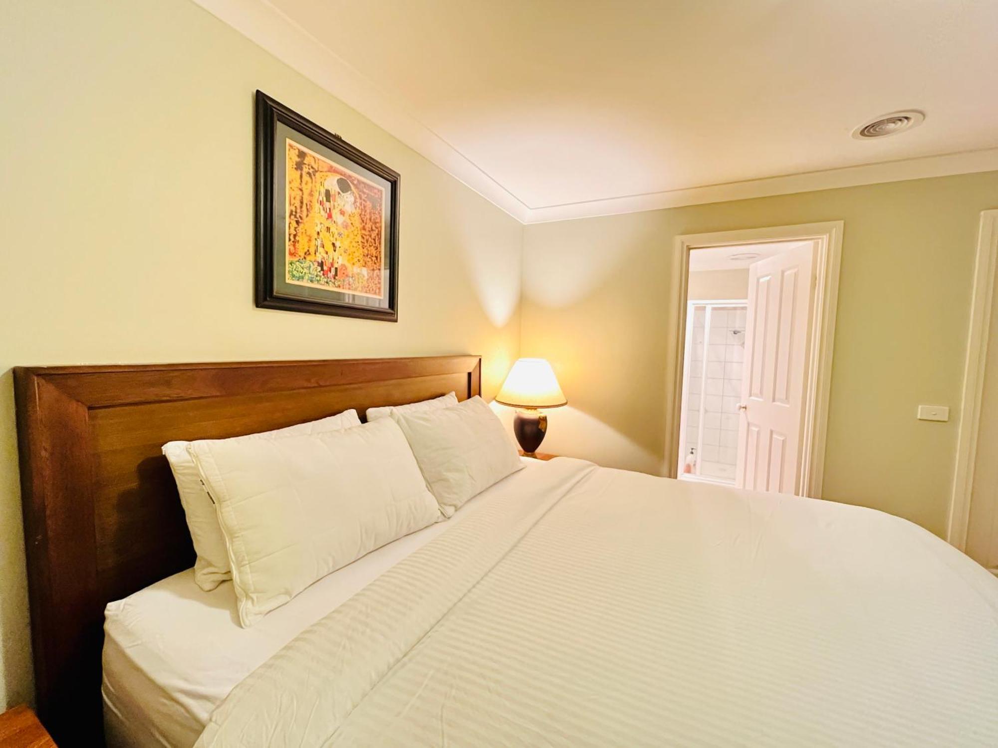 Spacious 6 Bedroom Holiday Home 15 Min Away From Melbourne Airport Sydenham Экстерьер фото