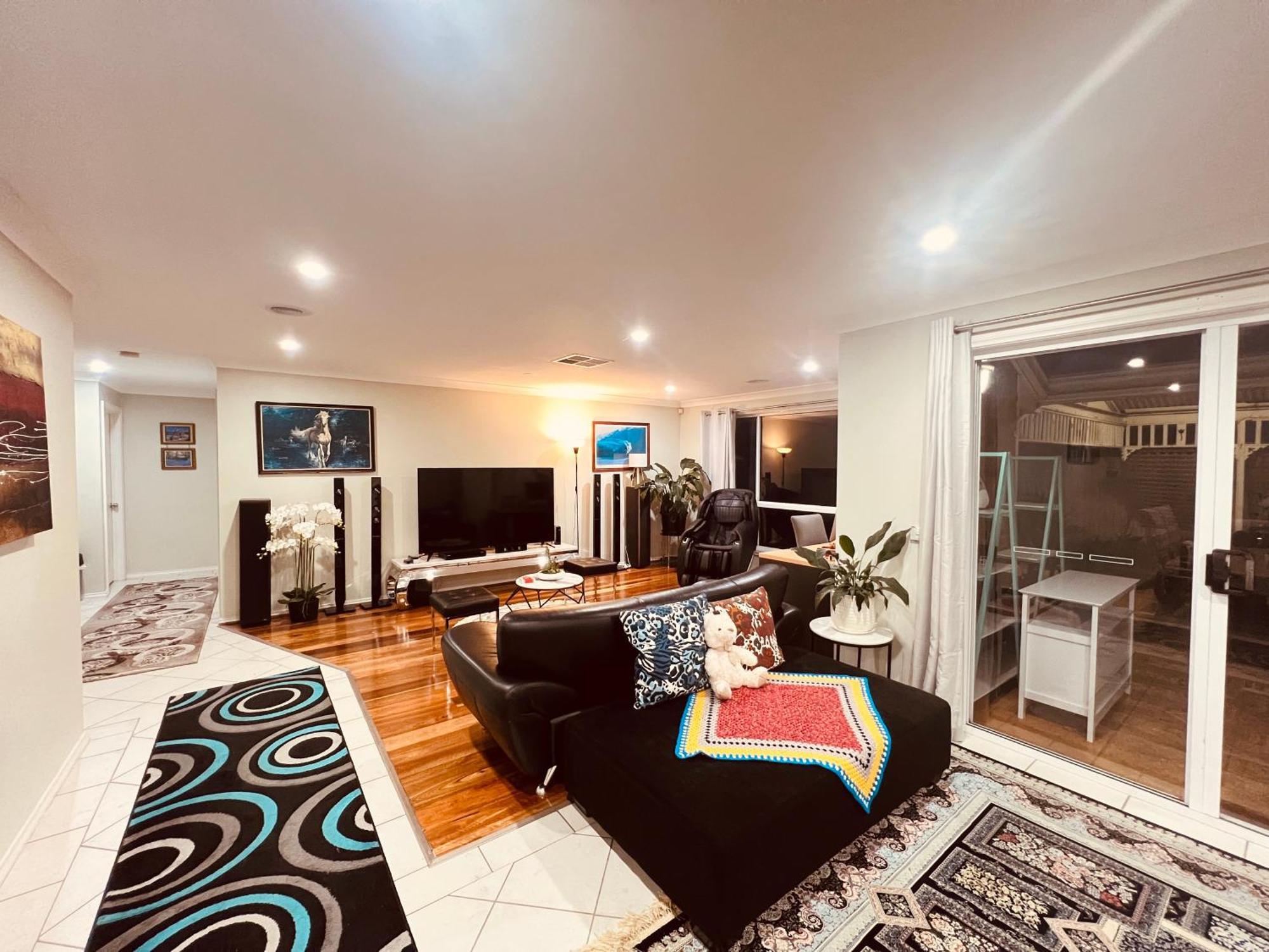 Spacious 6 Bedroom Holiday Home 15 Min Away From Melbourne Airport Sydenham Экстерьер фото