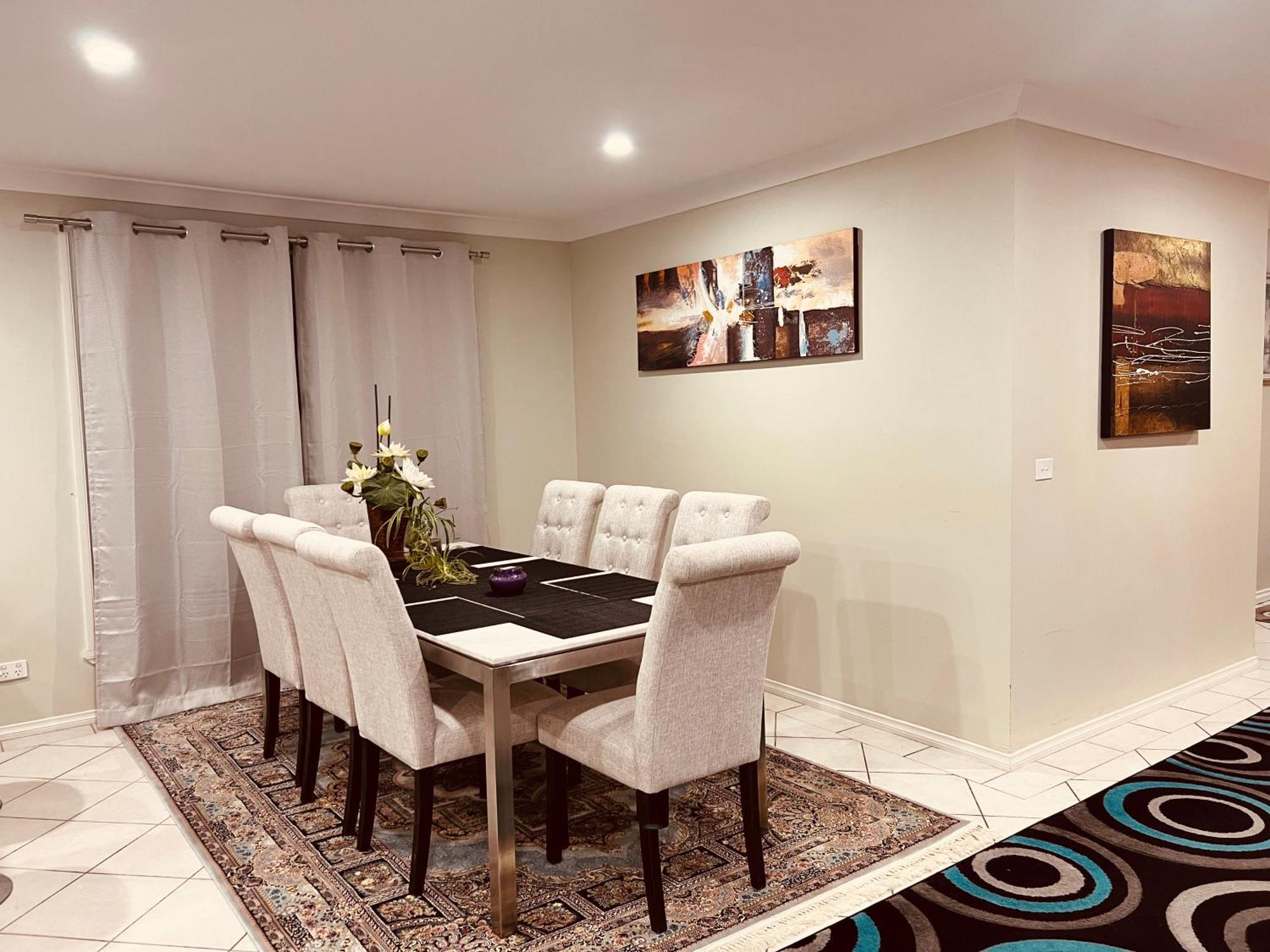 Spacious 6 Bedroom Holiday Home 15 Min Away From Melbourne Airport Sydenham Экстерьер фото