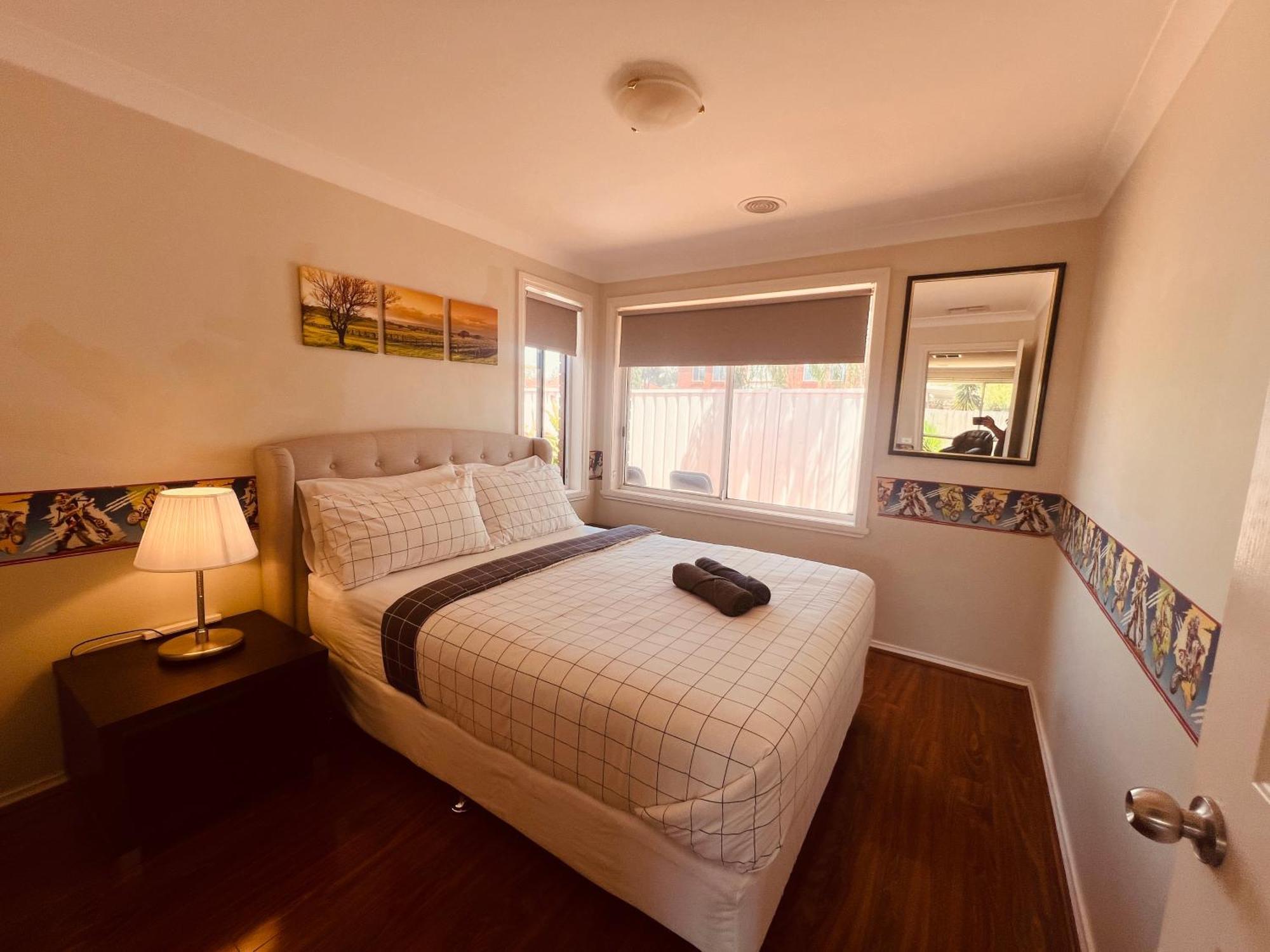 Spacious 6 Bedroom Holiday Home 15 Min Away From Melbourne Airport Sydenham Экстерьер фото