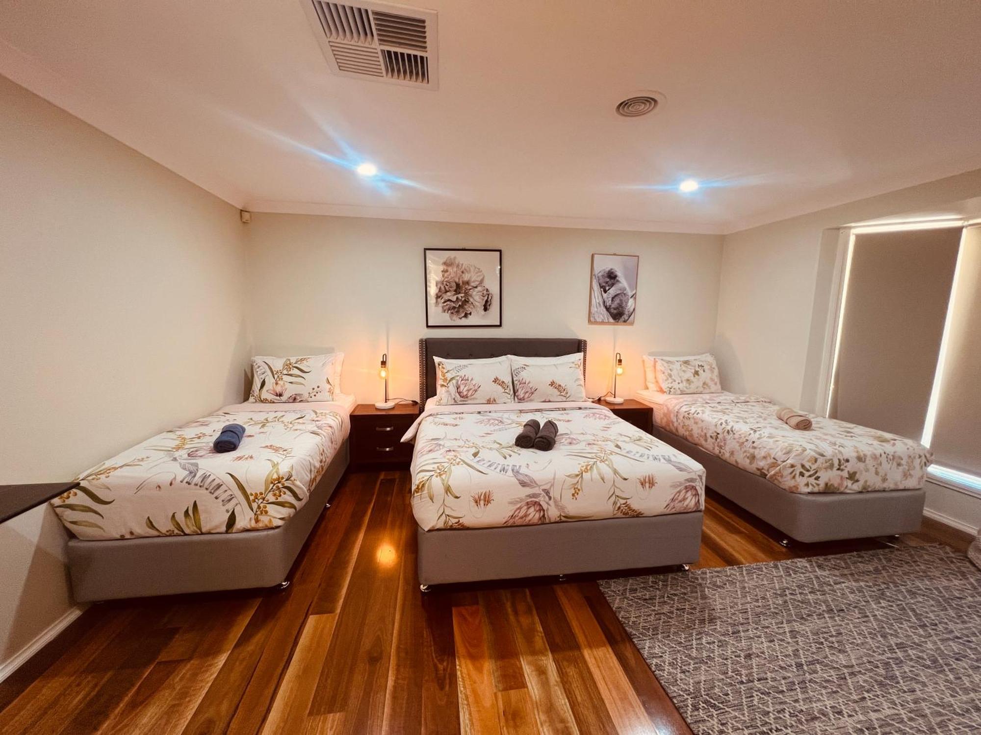 Spacious 6 Bedroom Holiday Home 15 Min Away From Melbourne Airport Sydenham Экстерьер фото
